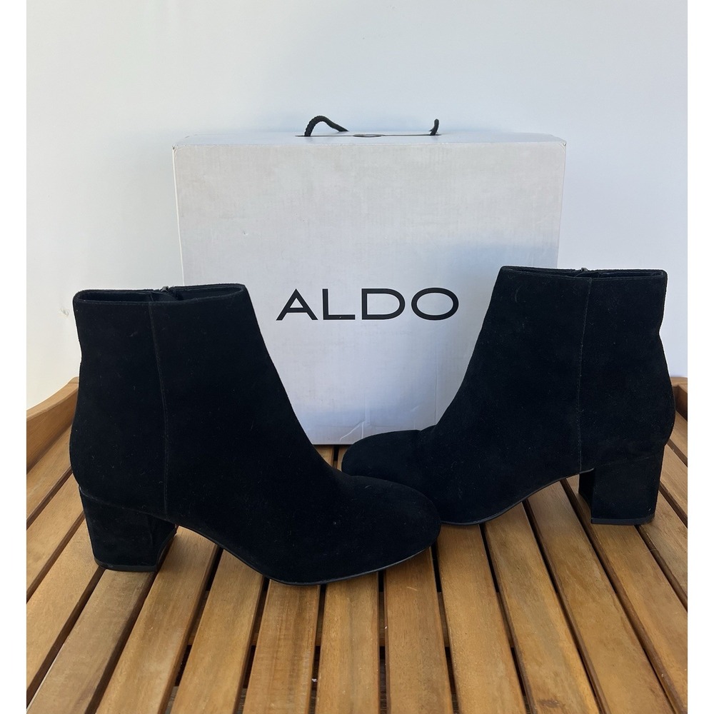 Aldo Women's Ciredia zippered ankle Boot Black suede Size 8